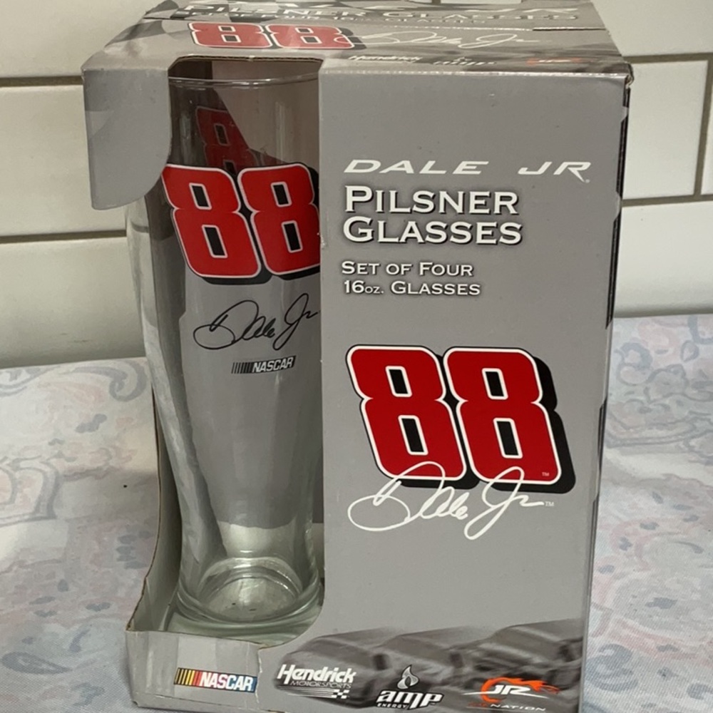 🚘 🏁 NASCAR 2008 Dale Jr Pilsner glasses 4. New old stock